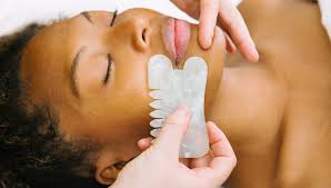 Lymphatic Drainage Sculpting facial